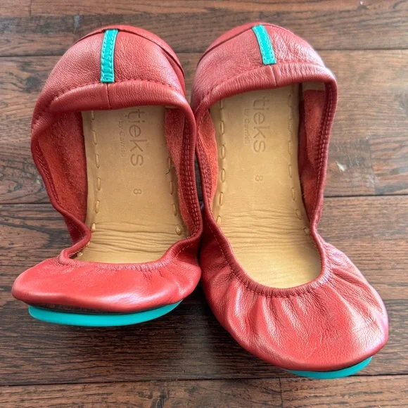Tieks Cardinal Red Leather Ballet Flats with Teal Bottom sz 8 EUC - Picture 6 of 7